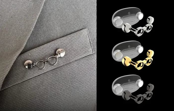 MagTag Lovers en el bolsillo de un blazer y tres acabados: plata, oro y grafito